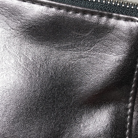 NWT Rodan + Fields Cosmetic Bag Silver with Tassel - Picture 6 of 10